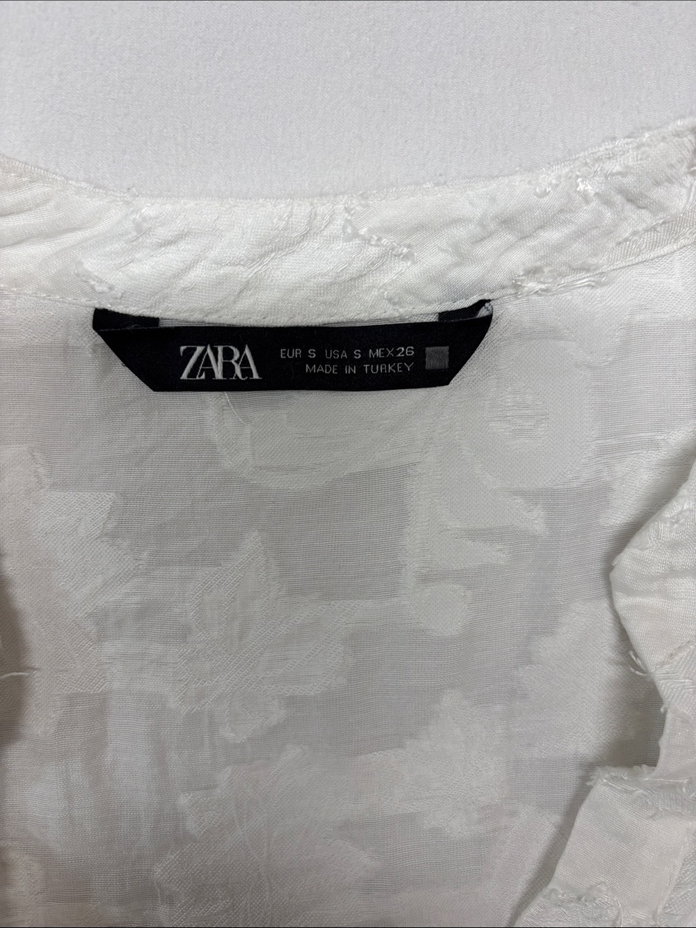 Zara White Sheer Floral Jacquard Button-Up Blouse 263 work travel trendy party - Picture 4 of 6